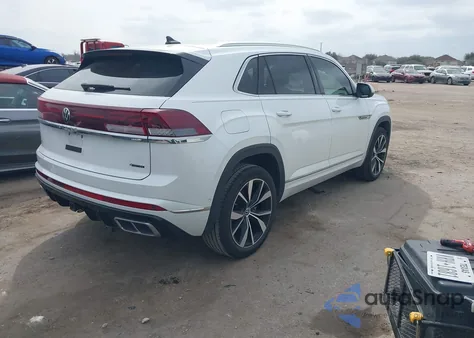 2024 Volkswagen Atlas Cross Sport 2.0T Sel Premium R-Line z USA, uszkodzony, nr VIN 1V2FE2CA8RC249717